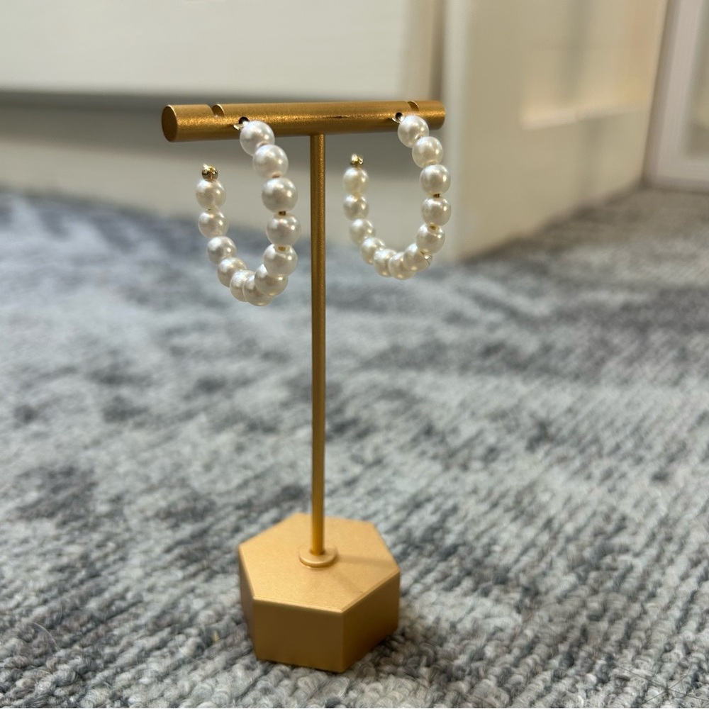 Elegant Pearl Gold Hoop Earrings✨ - Picture 1 of 5